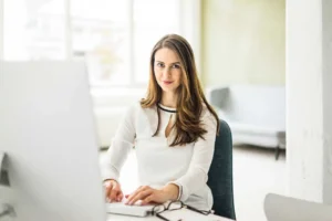 women working in laptop